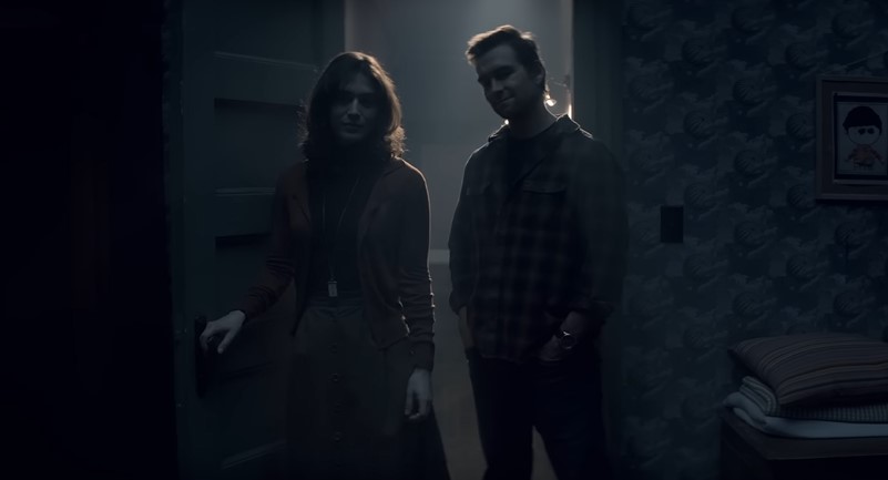 Lizzy Caplan And Antony Starr Are Parents Hiding A Terrible Secret In Lizzy Caplan And Antony Starr Are Parents Hiding A Terrible Secret In